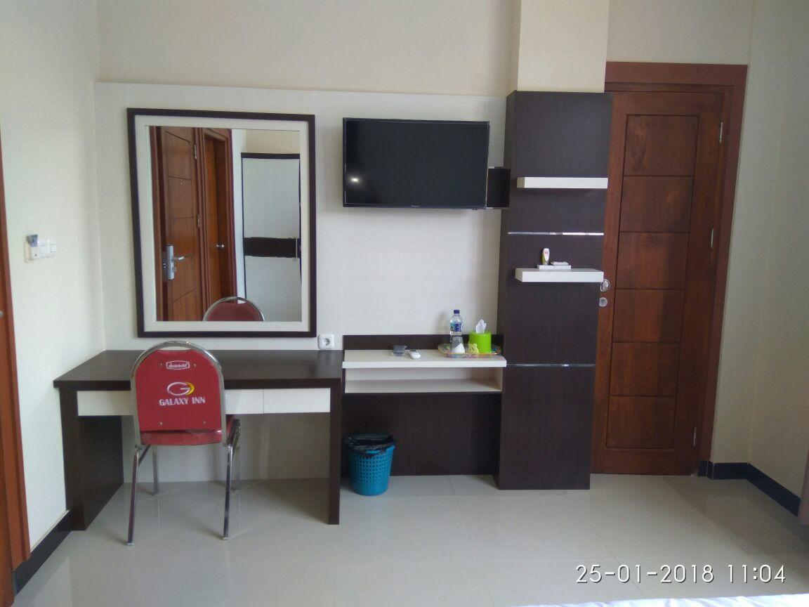 Galaxy Inn Baubau Esterno foto
